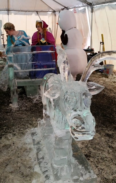 Eagle ice sculpture centerpiece