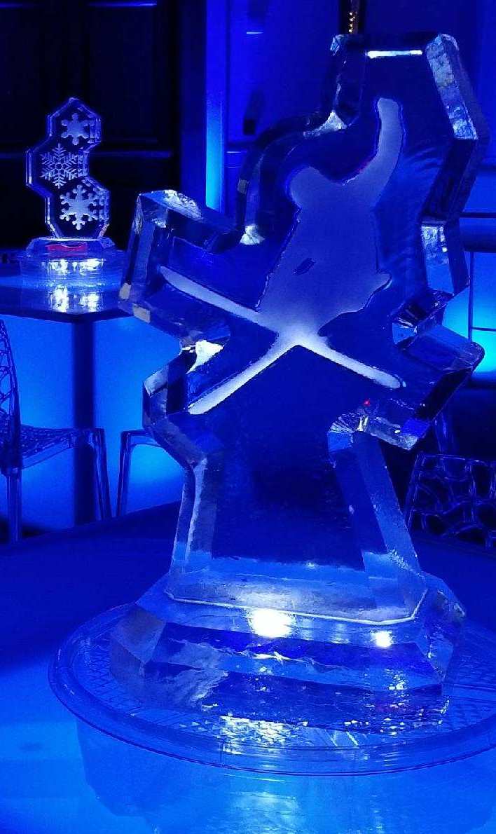 Illuminated star-shaped ice sculpture