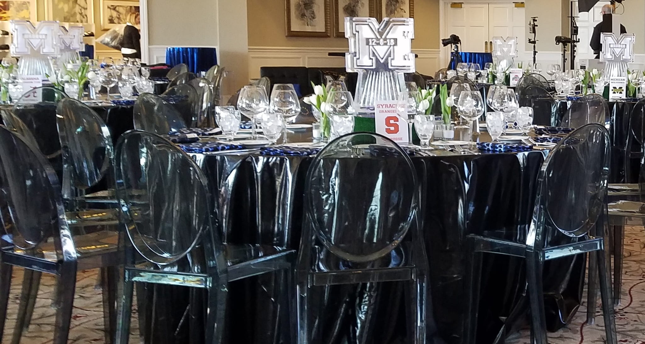 Custom ice bar display at event venue