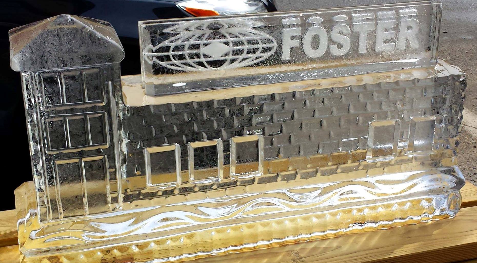 Frost beer mug engraved ice sculpture