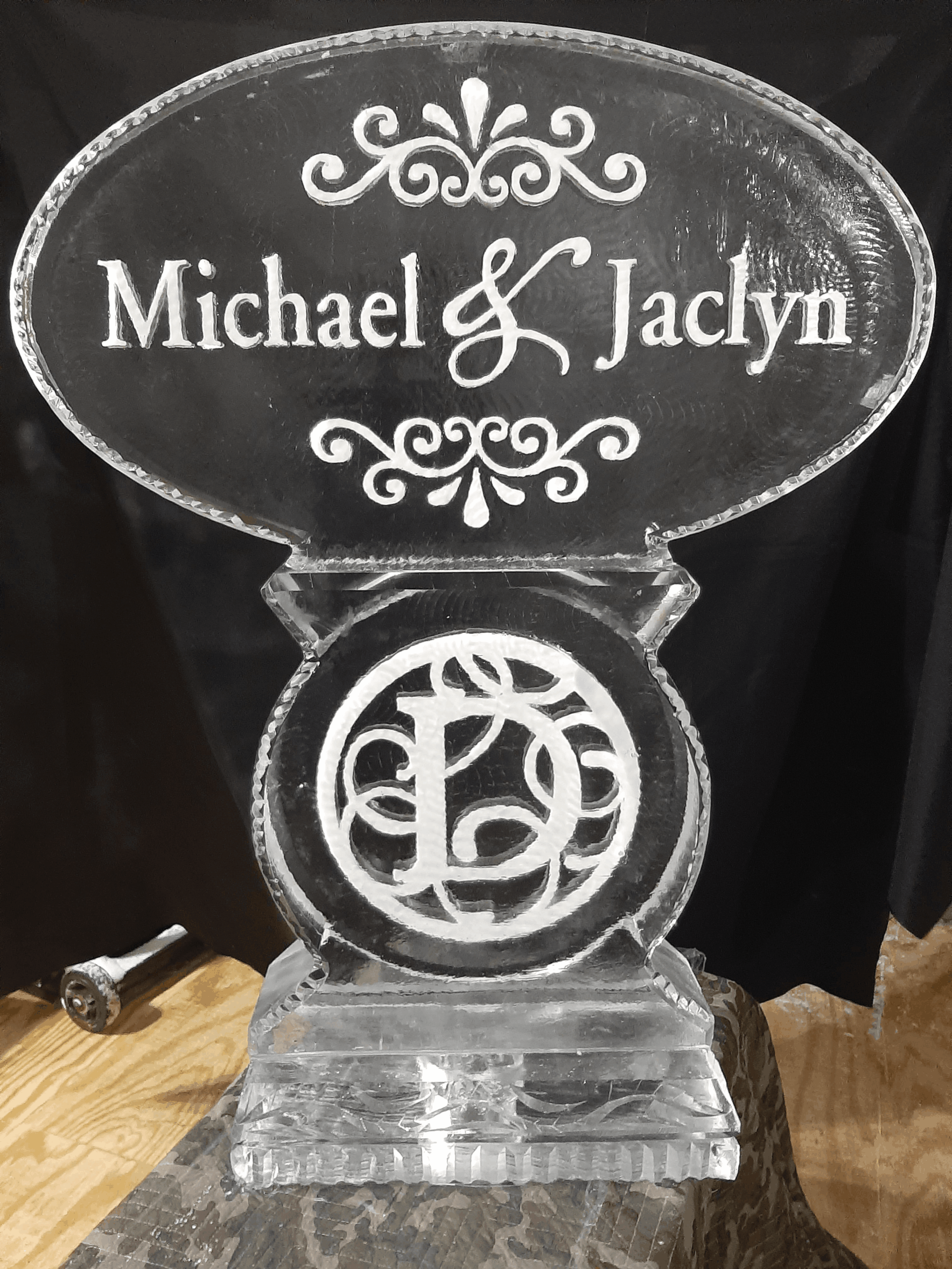 Michael and Jaclyn custom round monogram ice carving