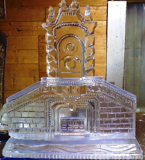 Decorative architectural ice sculpture