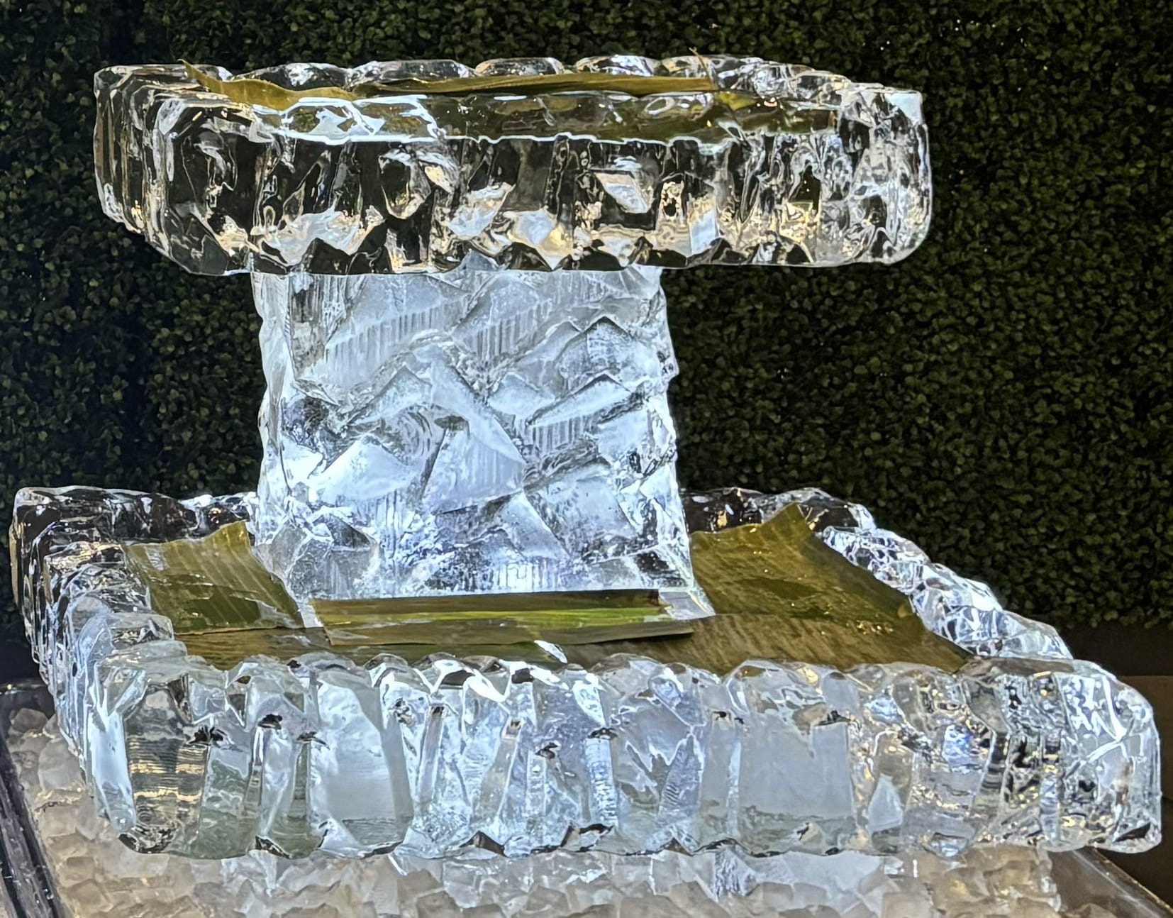 Decorative carved ice pedestal